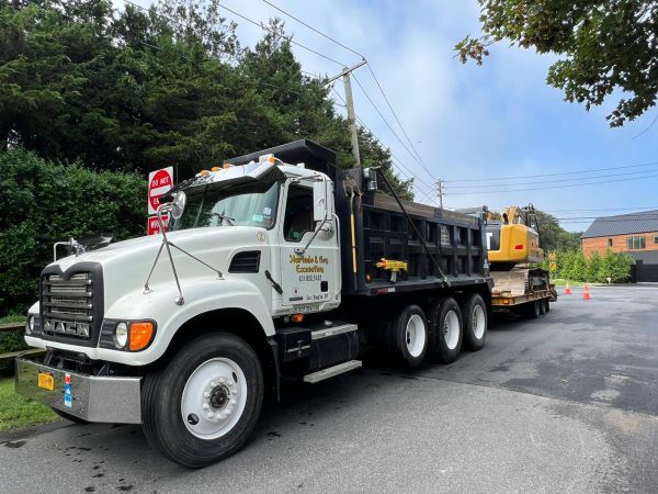2006 Mack Granite CV713 Dump Truck  with Trailer - Image 15