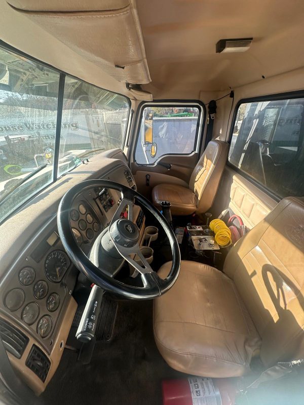 2006 Mack Granite CV713 Dump Truck  with Trailer - Image 21