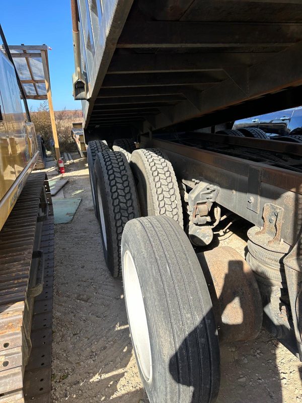 2006 Mack Granite CV713 Dump Truck  with Trailer - Image 36