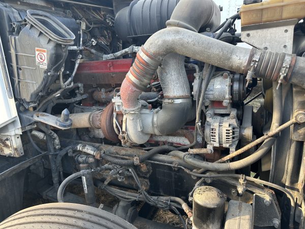 2010 Kenworth t 660 - Image 8