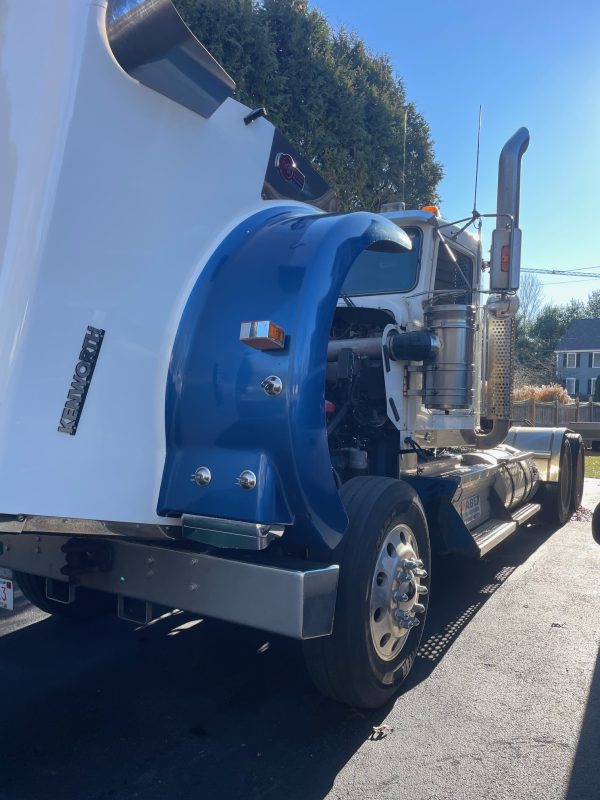 2012 Kenworth W900L - Image 7