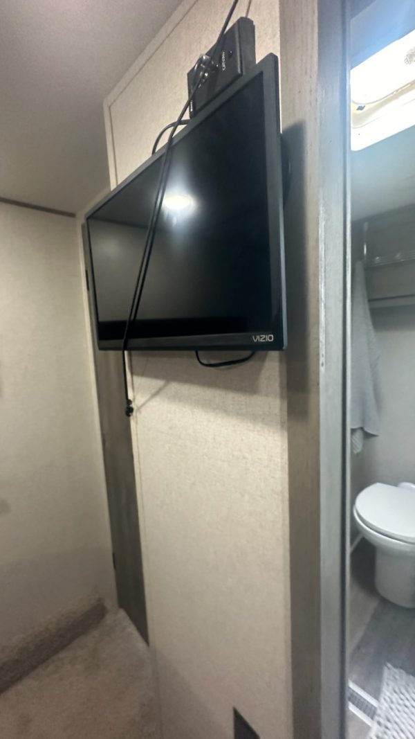 2020 KEYSTONE RV CO RAPTOR 356 - Image 15