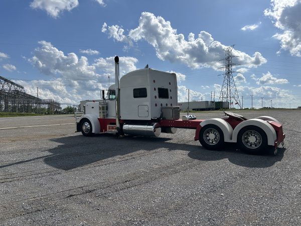 2000 Peterbilt  379 EXHD - Image 22