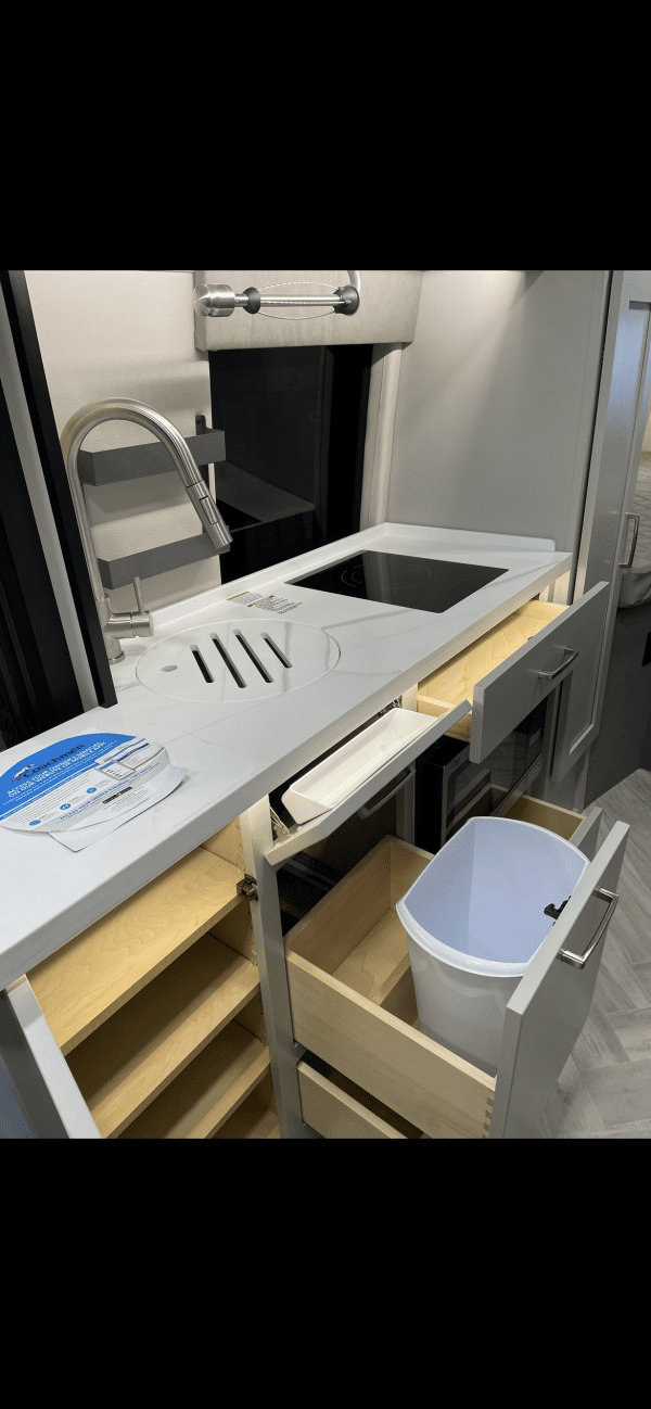 2025 COACHMEN GALLERIA LI3 24A - Image 31