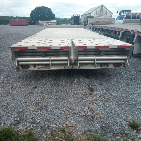 2023 EBY 25′ deckover trailer - Image 5