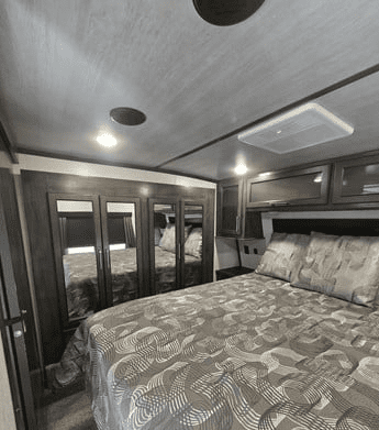 2020 DUTCHMEN VOLTAGE 3915 - Image 10