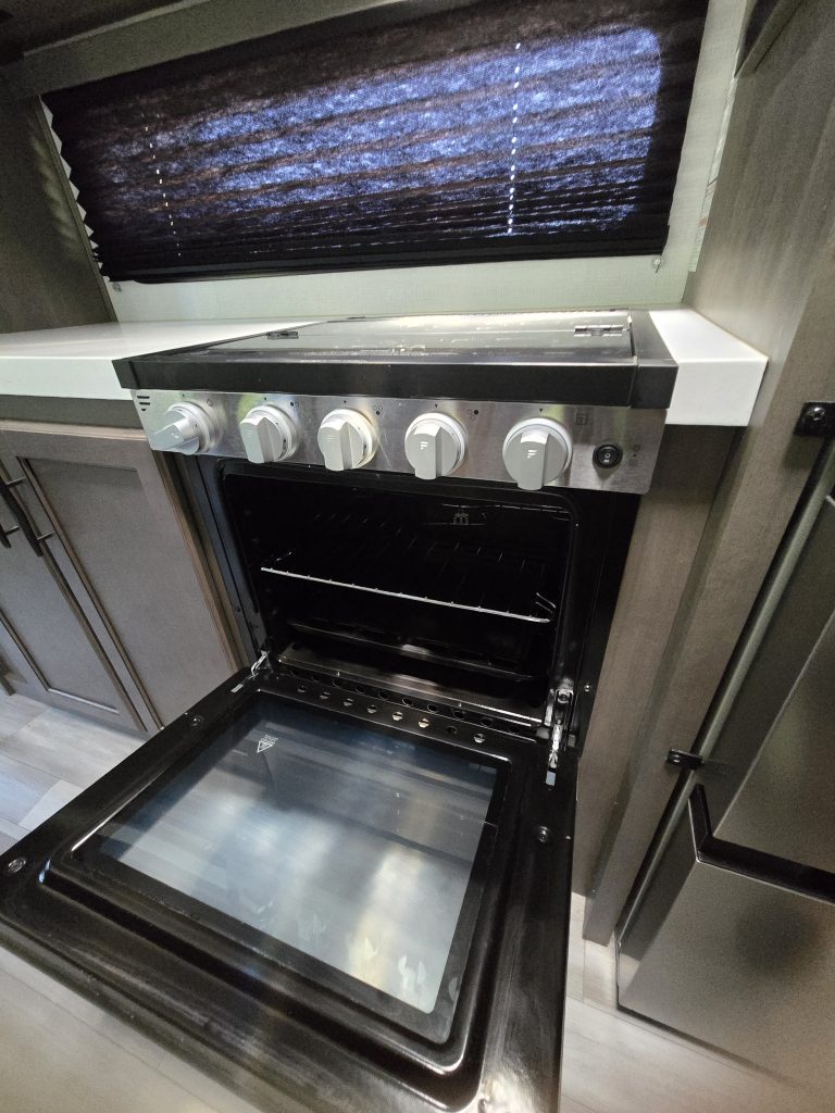 2024 Grand Design Solitude SClass 2930RL - Image 13