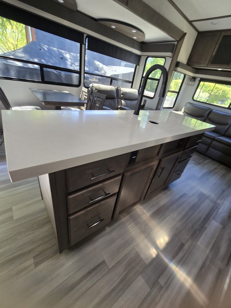 2024 Grand Design Solitude SClass 2930RL - Image 16