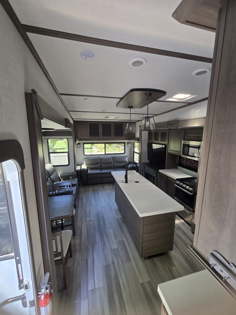2024 Grand Design Solitude SClass 2930RL - Image 23