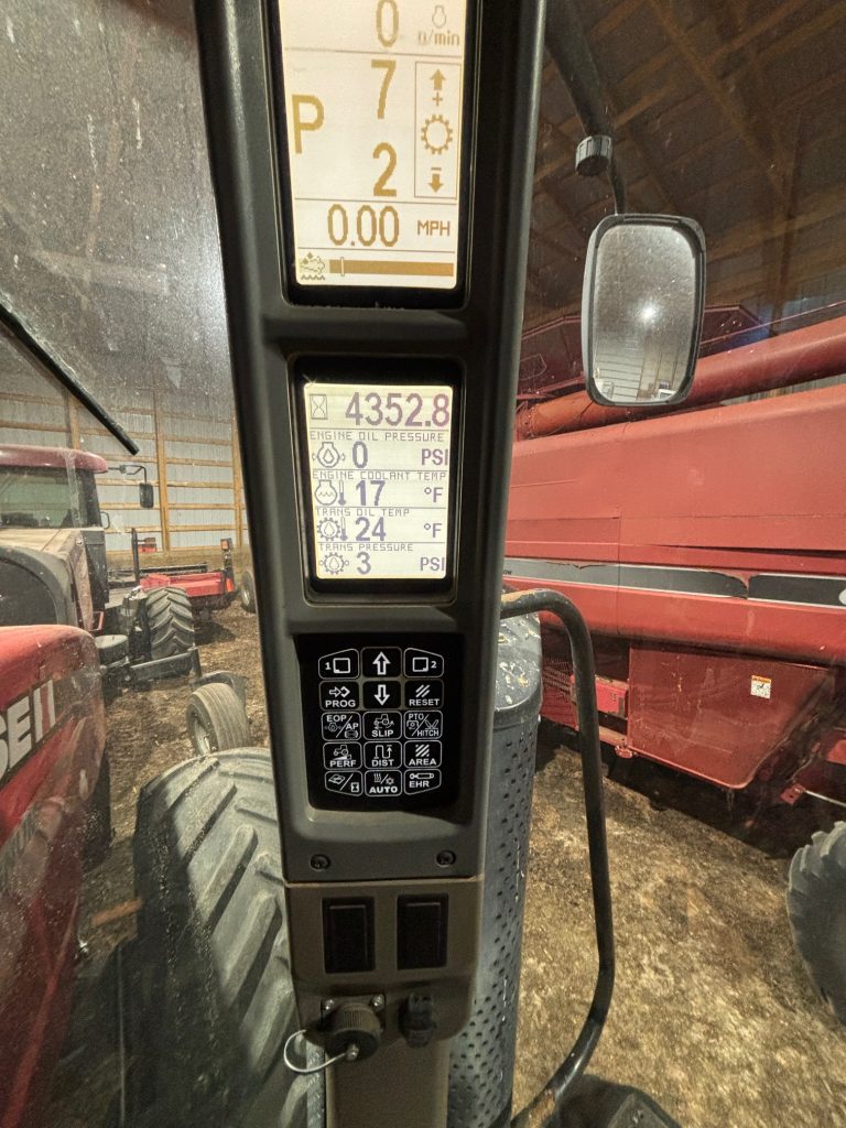 2016 CIH 340 RowTrac Tractor - Image 3