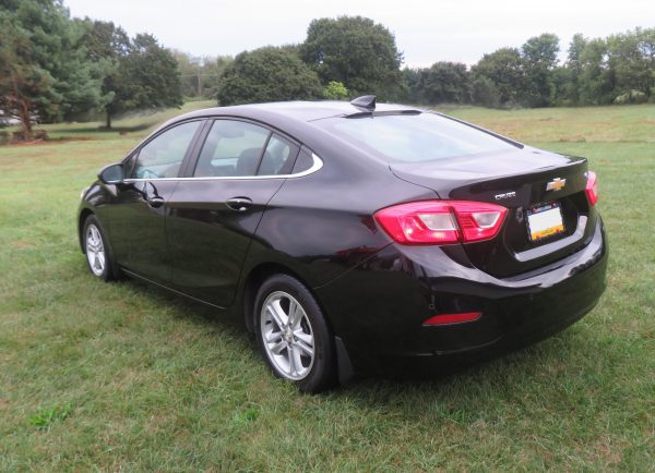 2017 Chevy Cruze - Image 7
