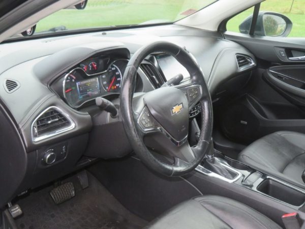 2017 Chevy Cruze - Image 16