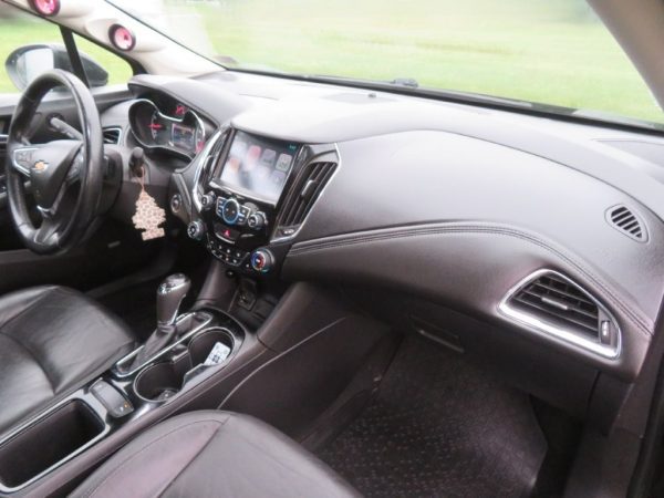2017 Chevy Cruze - Image 41