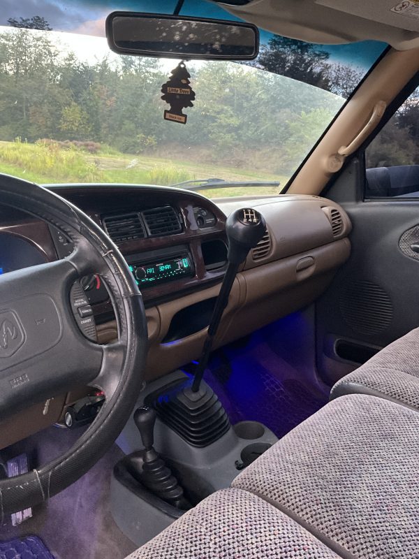 1999 Dodge Laramie 3500 - Image 13