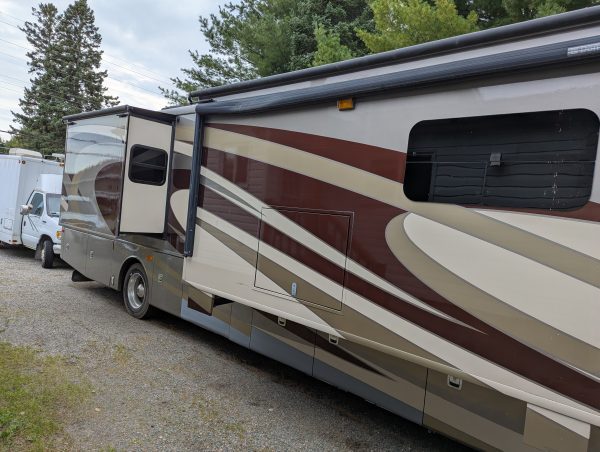 2016 FLEETWOOD DISCOVERY 40E - Image 16