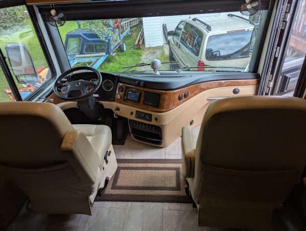 2016 FLEETWOOD DISCOVERY 40E - Image 17