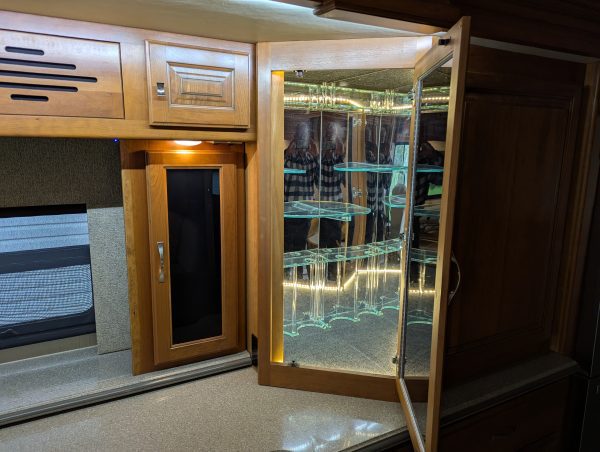 2016 FLEETWOOD DISCOVERY 40E - Image 18