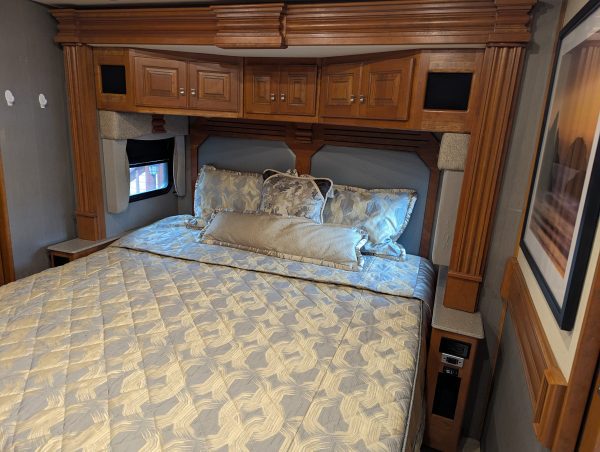 2016 FLEETWOOD DISCOVERY 40E - Image 21