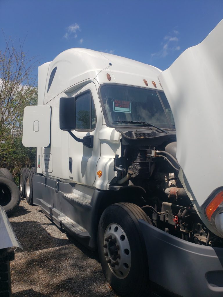 2016 Freightliner  Evolution 125 - Image 3