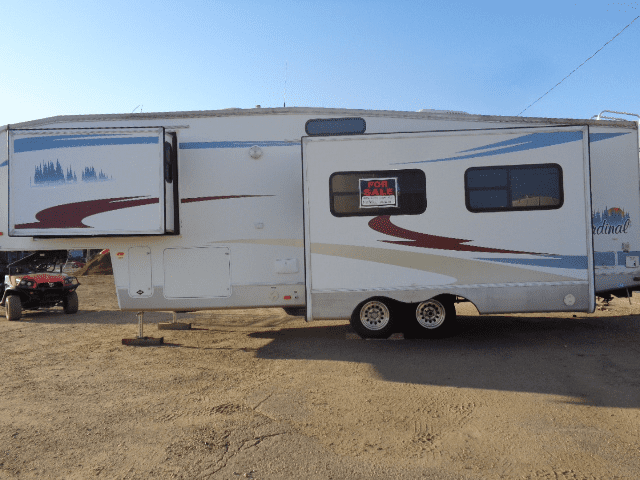 2006 Cardinal 5th Wheel Hitch Camper