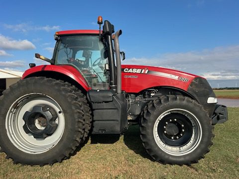 2011 Case IH Magnum 340 MFWD Tractor - Image 7
