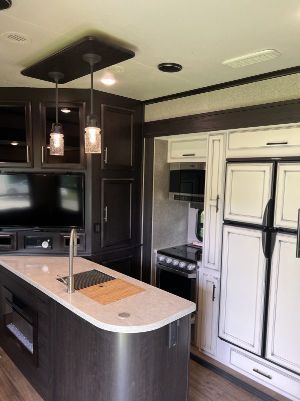 2020 Jayco 403T - Image 3