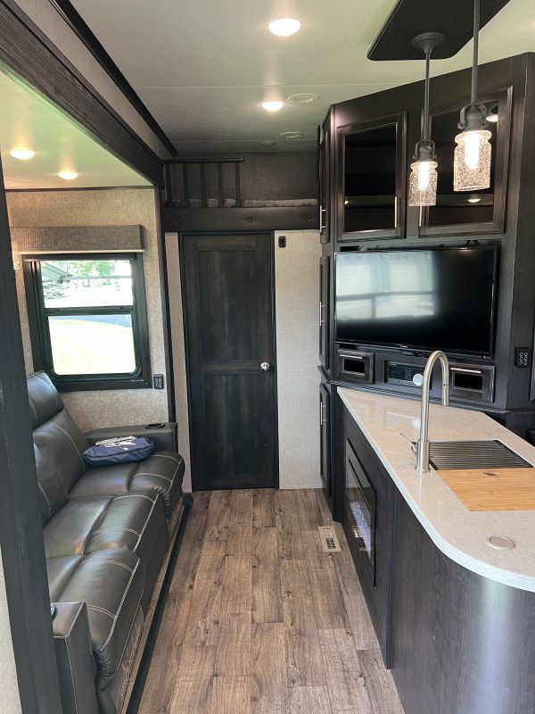 2020 Jayco 403T - Image 4