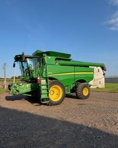 2014 John Deere S670