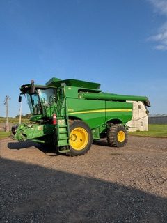 2014 John Deere S670