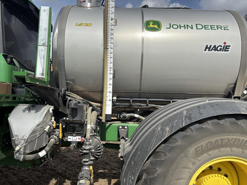 2022 John Deere 800r floater - Image 2