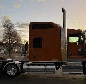2013 KENWORTH T800