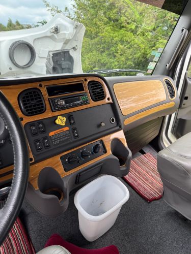 2007 FREIGHTLINER BUSINESS CLASS M2 106 MOUNTAIN MASTER CONVERTION - Image 18