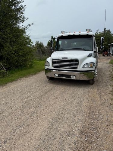 2007 FREIGHTLINER BUSINESS CLASS M2 106 MOUNTAIN MASTER CONVERTION - Image 3