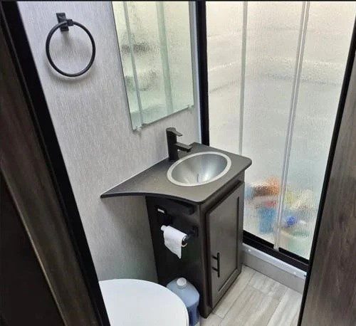 2023 COACHMEN LEPRECHAUN 260DS - Image 7