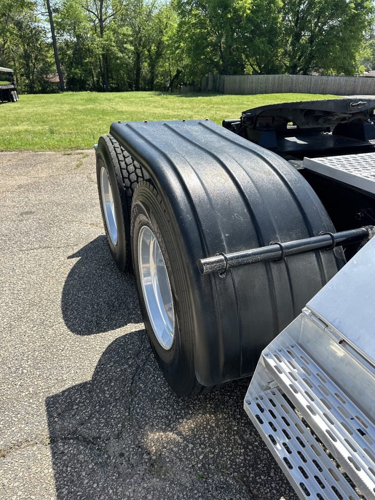 2019 Western Star 4900SF Day Cab - Image 7