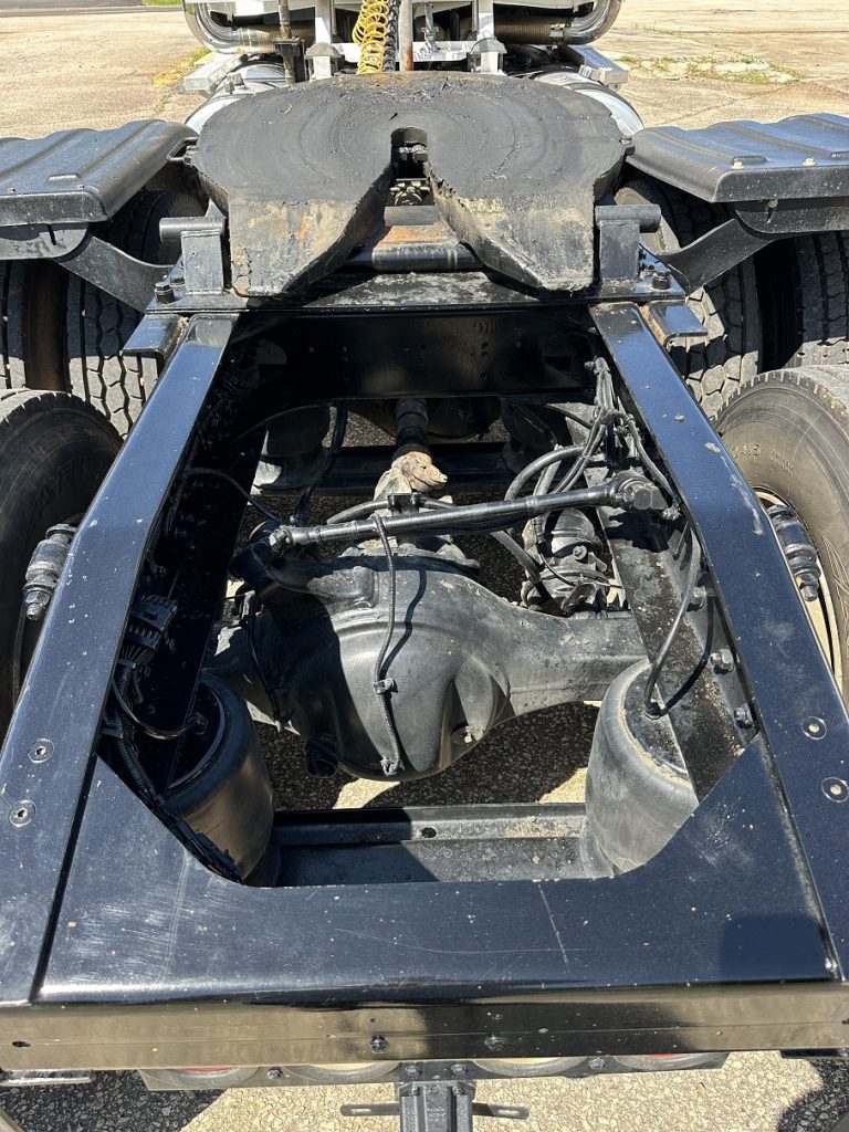 2019 Western Star 4900SF Day Cab - Image 8