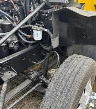 2003 MACK PINNACLE CXU603 - Image 2