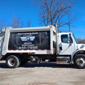 2018 Freightliner M2 106