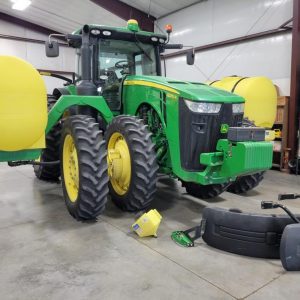 2011 JOHN DEERE 8335R