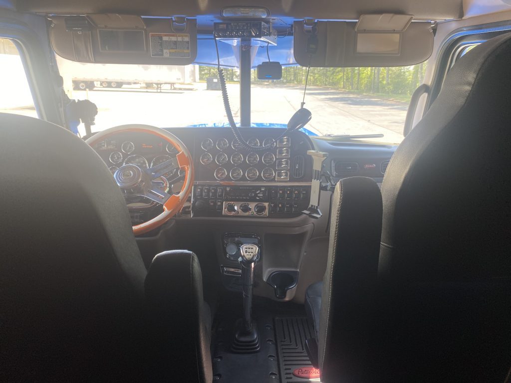 2021 Peterbilt 389 - Image 6