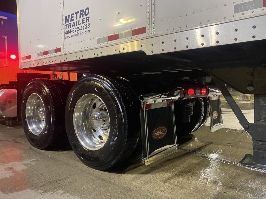2021 Peterbilt 389 - Image 11