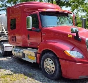 2018 INTERNATIONAL LT