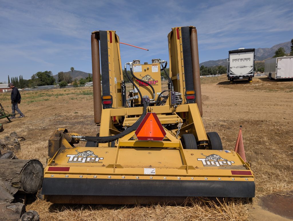 2020 TIGER TRIPLE THREAT Mower