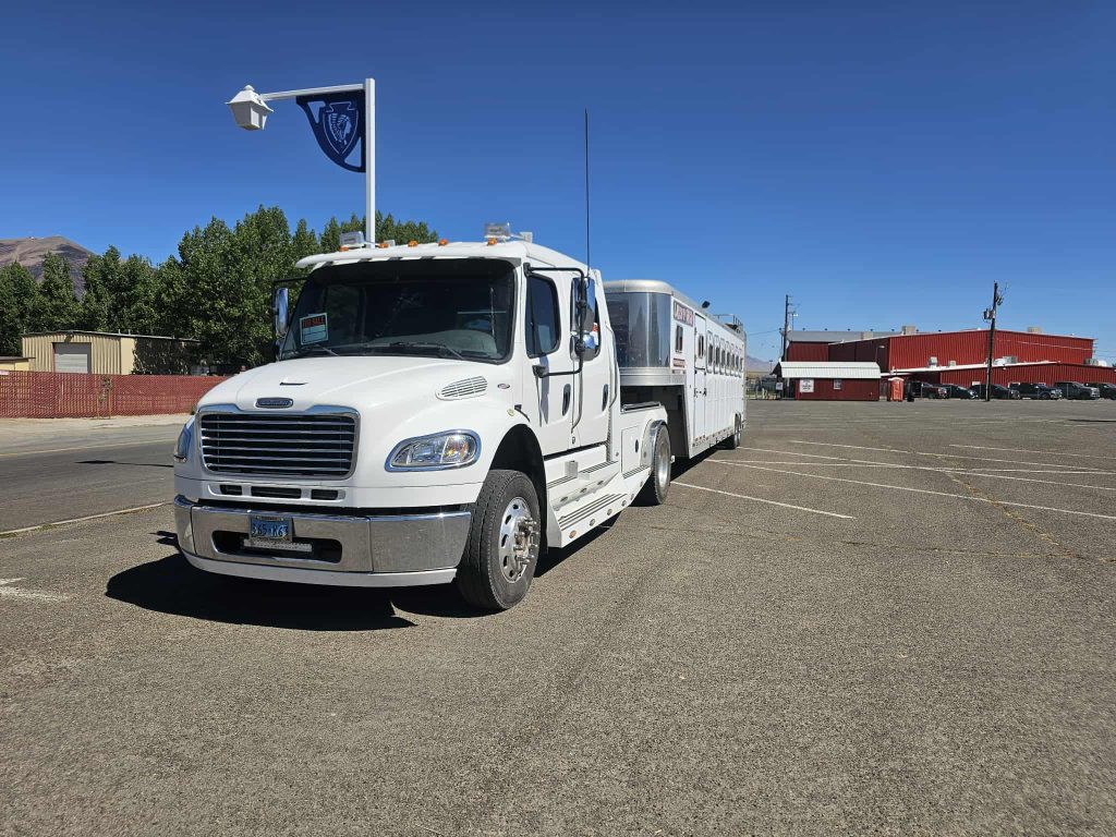 2007 FREIGHTLINER BUSINESS CLASS M2 106 - Image 3