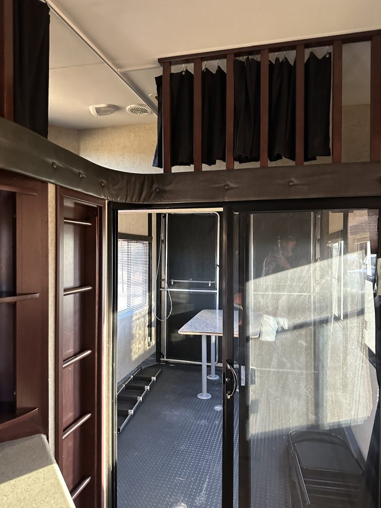 2014 HEARTLAND CYCLONE HD EDITION 4100 - Image 7