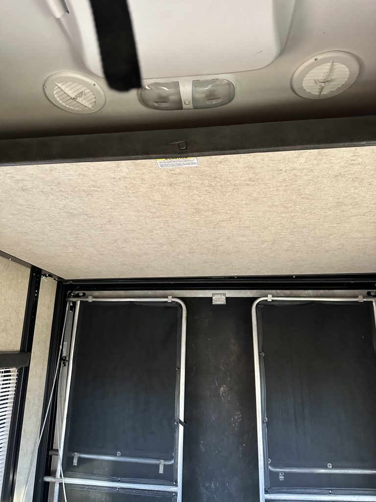 2014 HEARTLAND CYCLONE HD EDITION 4100 - Image 9