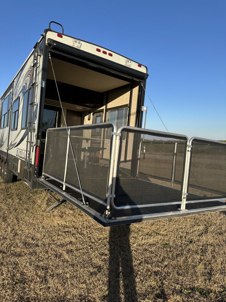 2014 HEARTLAND CYCLONE HD EDITION 4100 - Image 11