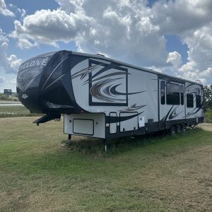 2014 HEARTLAND CYCLONE HD EDITION 4100