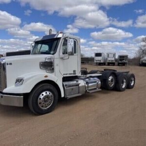 2020 Freightliner 122SD