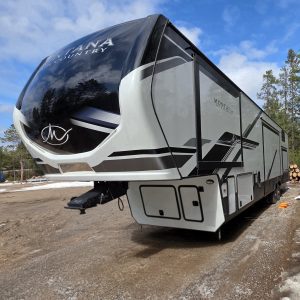 2024 Montana High country 381TB.